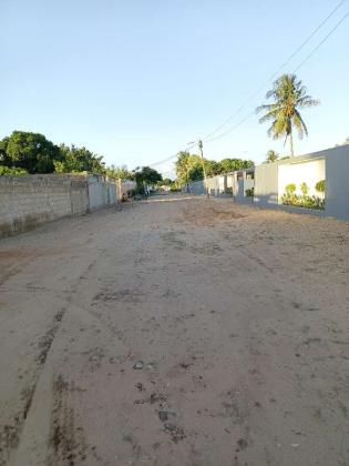 Transpasse desta bela propriedade, com uma área de 18/40m no bairro das mahotas Romão