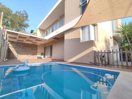 Vende-se Moradia, tipo3 no bairro da costa do sol triunfo 1