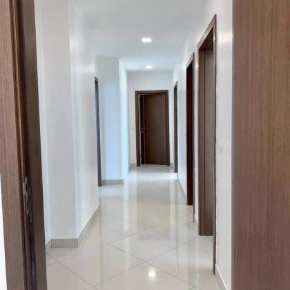 Vende-se apartamento, tipo3 no Bairro da Costa da Costa do Sol condomínio Maputo beach front