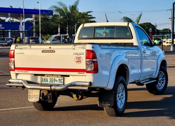 Toyota Hilux D4D 2014 Recém importado