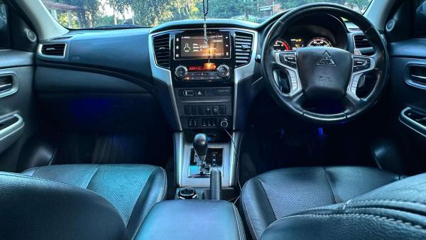 Mitsubishi Triton Sport L200
