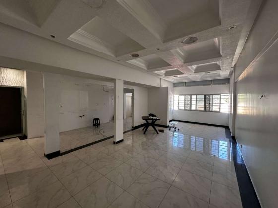 Vendo Apartamento T3 transformado em T2