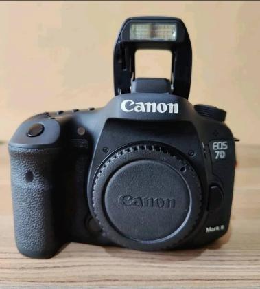 Canon EOS 7D Mark II corpo