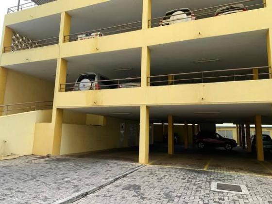 Apartamento T3 no Prédio Amarelo