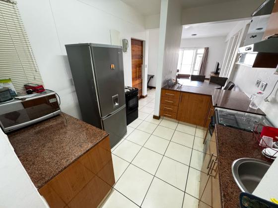 ARRENDA-SE APARTAMENTO T2 MOBILIADO NO CONDOMÍNIO SUN VIEW -SOMMERSCHILD