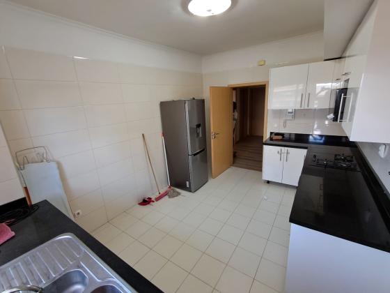 ARRENDA-SE APARTAMENTO T3 MOBILADO NA POLANA AV. 24 DE JULHO