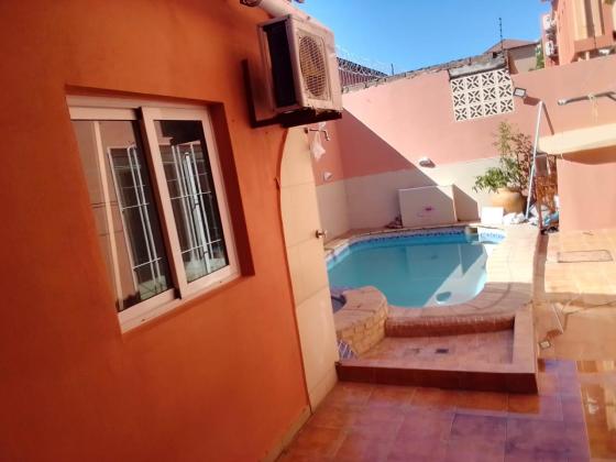ARRENDA-SE MORADIA T3 NO CONDOMINIO TRIUNFO- COSTA DO SOL