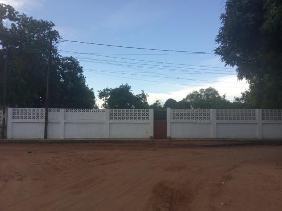 Casa T3 Com Placa no Fomento