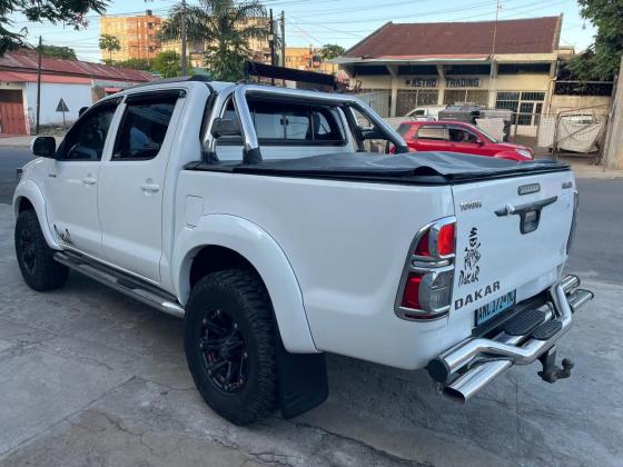 TOYOTA HILUX 2013 RECÉM IMPORTADO