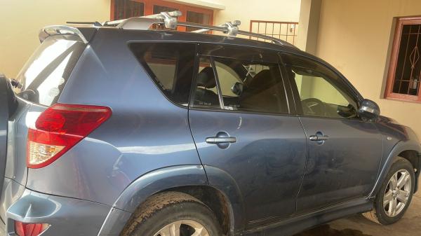 Toyota RAV4 2009 com Bodykit