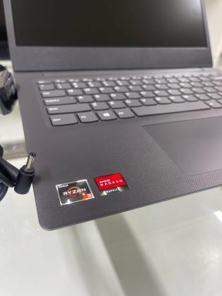 Lenovo ideapad AMD 11th 8GB RAM 256GB SSD