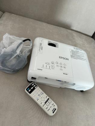 Projetor Epson EB-01 3.300 Lumens 1024X768