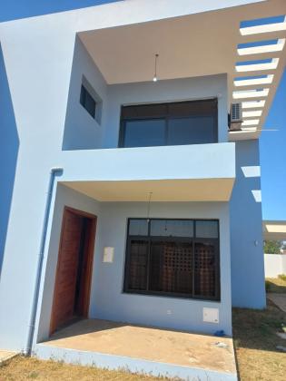 Vende-se T3 Marracuene Zintava Com DUAT a 1min da Estrada Circular e Av: Dom Alexandre 