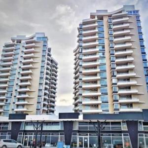 Vende-se apartamento, tipo3 no Bairro da Costa da Costa do Sol condomínio Maputo beach front