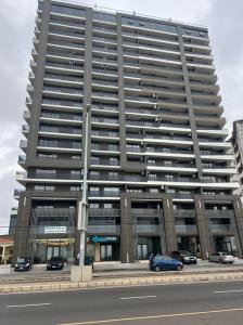 Arrenda-se apartamento, tipo2 no bairro da costa do sol Av. Marginal condomínio Park Moza