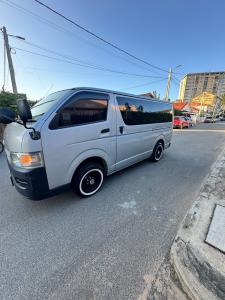 TOYOTA QUANTAM RECÉM IMPORTADO
