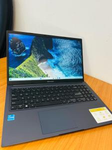 ASUS Vivobook X1502ZA i3 12th 8GB RAM 512GB SSD