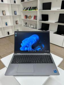 Dell Latitude 5520 i5 11th 8GB RAM 256GB SSD