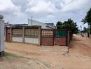 Vende-se está casa, tipo4 no bairro de laulane