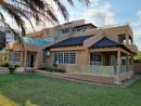 VENDE-SE MORADIA T5 NO BAIRRO SOMMERSCHIELD 2