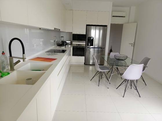 Vende-se apartamento, tipo3 no bairro da costa do sol Dona Alice