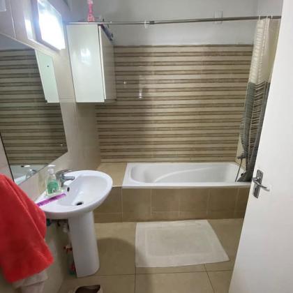 Vende-se Moderno Apartamento T3, no Bairro da Polana