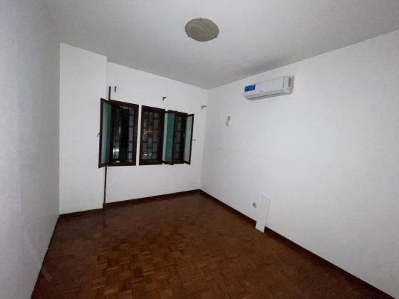Apartamento T3, no Bairro da Polana