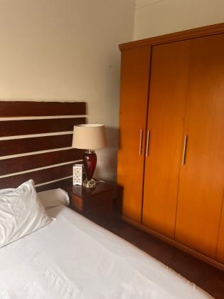 Mobilado Apartamento T1, no Bairro da Polana