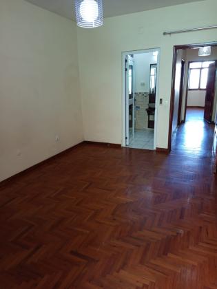 Apartamento T3, no Bairro da Polana