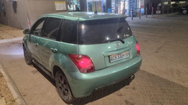 Vende-se Toyota Ist 1.5 Silencioso e SPORT