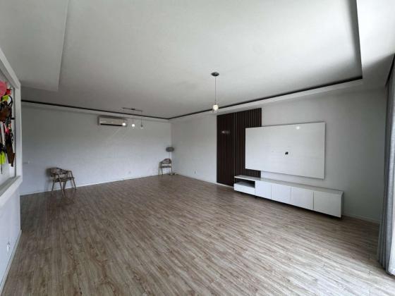 Vende-se Espaçoso Apartamento T3 3wcs moderna com piscina e ginásio no condomínio 4 life, dona alice