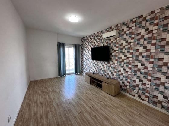 Vende-se Espaçoso Apartamento T3 3wcs moderna com piscina e ginásio no condomínio 4 life, dona alice