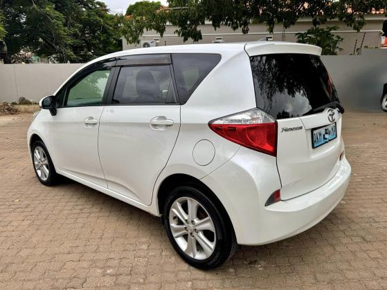 Toyota | Ractis | 2011 | 4WD | Recém-importado