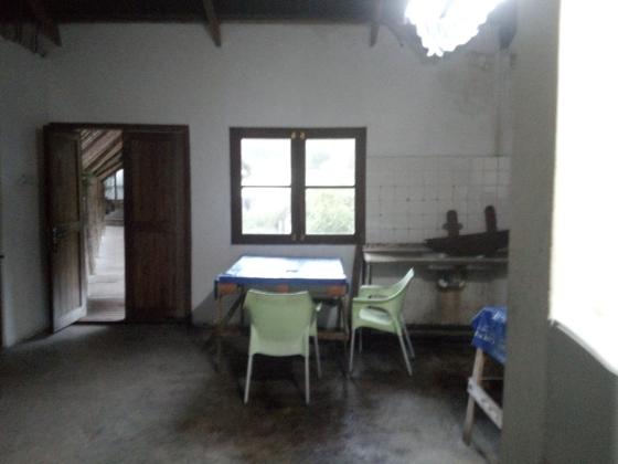 Vende-se instância turística(lodge) na Praia do Tofo - Inhambane Icéu