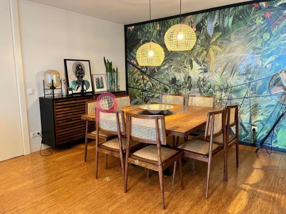 🪧*Vende-se: Apartamento T3 com móveis📍Platinum Residence, Av. Julius Nyerere.*