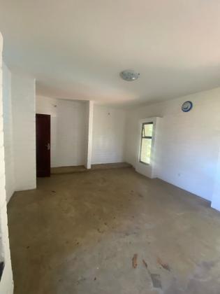 Vende-se Moradia T2 duplex (Tem obras de acabamento)