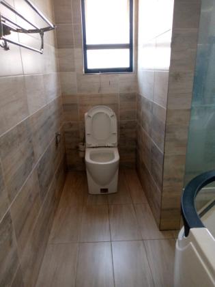 Vende-se excelente Moradia, tipo5 no bairro da costa do sol Dona Alice