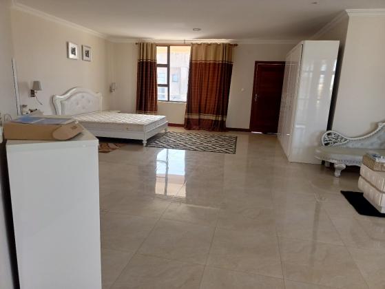 Arrenda-se e Vende-se está bela Moradia, tipo7 no bairro da costa do sol triunfo 2