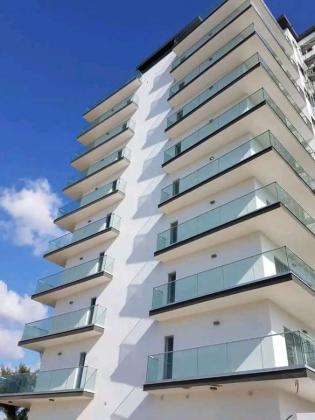 Vende-se Espaçoso Apartamento T3 3wcs moderna com piscina e ginásio no condomínio 4 life, dona alice