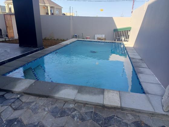 Vende-se Moradia, tipo4 no bairro da costa do sol Mapulene