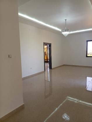 Vende-se Moradia, tipo4 no bairro da costa do sol Mapulene