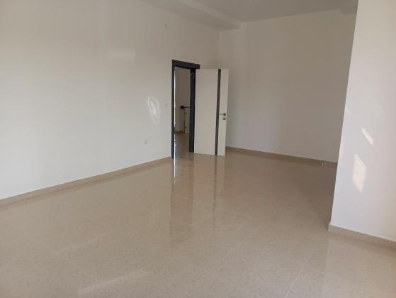 Vende-se Moradia, tipo4 no bairro da costa do sol Mapulene