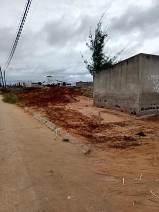 Transpasse desta bela parcela, no bairro da costa do sol Dona Alice