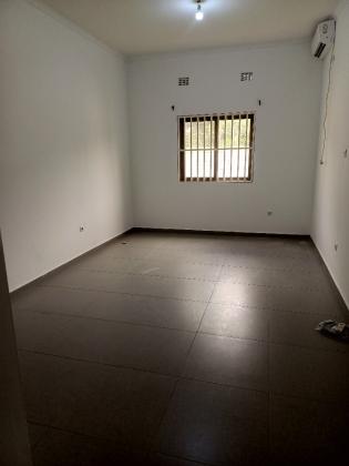 Arrenda-se vivenda, tipo3 no bairro de Guava muito próximo a EDM