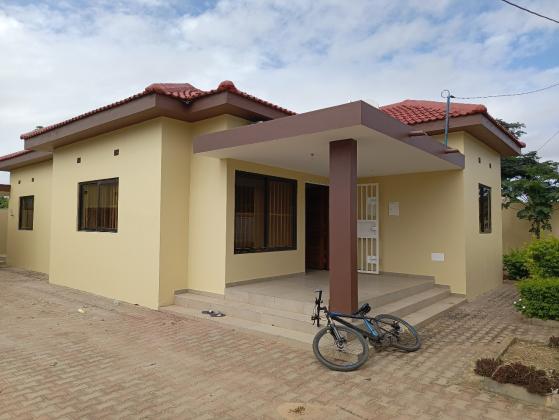 Arrenda-se está bela Vivenda, Tipo3 no bairro de Guava