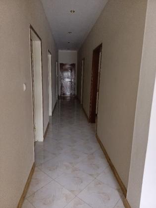 Vende-se está bela vivenda, tipo3 no bairro de Laulane a 120 metros da estrada Rua da Beira