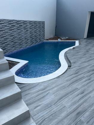Arrenda-se Luxuosa, tipo6 no bairro da Sommershield 2