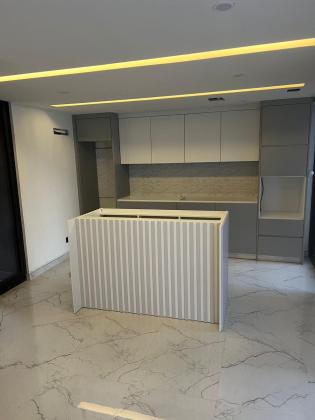 Arrenda-se Luxuosa, tipo6 no bairro da Sommershield 2