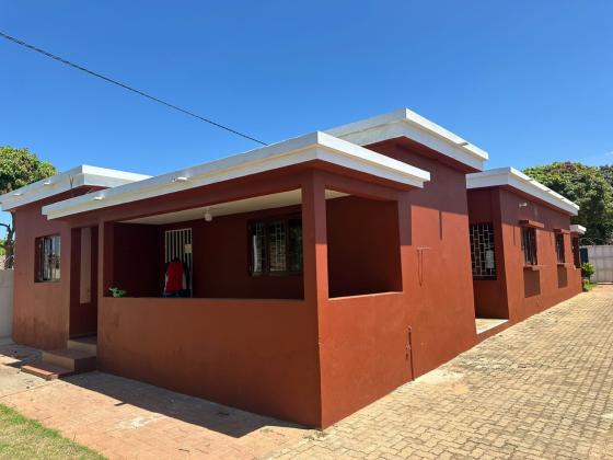 Vende-se vivenda, tipo4 no bairro de Magoanine CMC