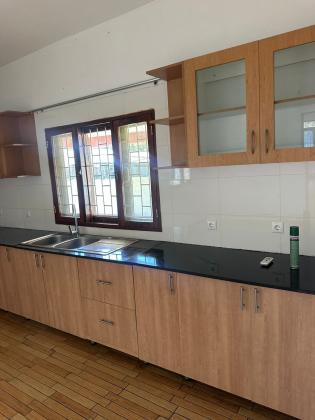 Vende-se vivenda, tipo4 no bairro de Magoanine CMC
